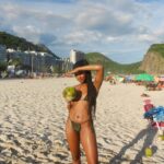 Soraia Tavares Instagram - Com este calor já só queria um bocadinho disto 🌴🥥
