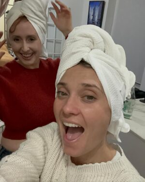Spencer Grammer Instagram - February #photodump 2024… 

thank you to @wbd for the tickets to @lakers 

The fun with my NYC friends and all the kitties I’ve snuggled along the way.