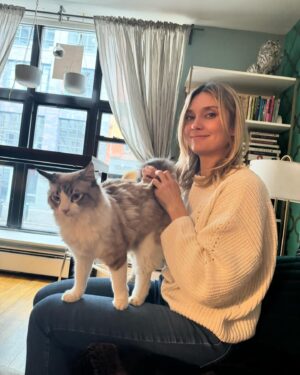 Spencer Grammer Instagram - February #photodump 2024… 

thank you to @wbd for the tickets to @lakers 

The fun with my NYC friends and all the kitties I’ve snuggled along the way.