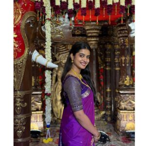 Sri Gouri Priya Instagram - అమ్మ చీర💜🌸