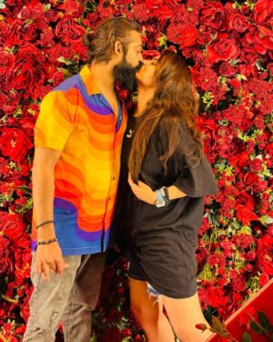 Sruthi Lakshmi Instagram - The world was truly given a gift on this day. Happy birthday my life line😘😘😘❤️❤️❤️❤️❤️ @avin_anto