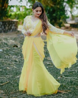 Sruthi Lakshmi Instagram - "Yellow is my favourite summer colour -It makes me feel like a sunflower ". 💛💛💛💛💛

Costume nd styled by @atelierdesigns0 @atelierdesigns0 💛

Photography by @nithinsundher_photography 💛

Dolledup by @dz_makeover 💛

Thanks to @rb_photographystudio 💛

#yellow #yellowsaree #fashion #latestfashion #mayalamactress #kerala #trending #sunflower