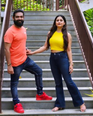 Sruthi Lakshmi Instagram - 💛💛💛❤️❤️❤️🧡🧡🧡❤️❤️❤️❤️💙💙💙💙

@amaanaplantationresort 

#new #trending #resort #actress #actresslife #couplegoals #love