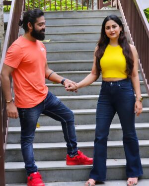 Sruthi Lakshmi Instagram - 💛💛💛❤️❤️❤️🧡🧡🧡❤️❤️❤️❤️💙💙💙💙

@amaanaplantationresort 

#new #trending #resort #actress #actresslife #couplegoals #love