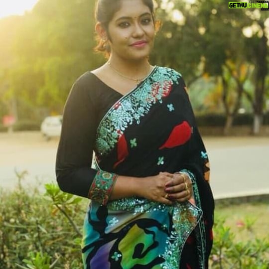 Sruthi Shanmuga Priya Instagram - @hikeup_urlife Planning to lose weight in a very healthy way That too staying at home Do check this page @hikeup_urlife Guiding in a very healthy way with complete Home based meal plans Simple workouts And regular monitoring Health issues like diabetic/ pcod/ pcos/fatty liver / Thyroid with be guided If u r ready to give your little efforts The healthy weight loss becomes super easy Check out @hikeup_urlife