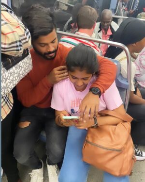 Sruthi Shanmuga Priya Instagram - The days where we had no worries about life, enjoying in our own zone in a crowded public transport surrounded by a lot of people, the carefree attitude, exploring new places and culture, lots of travelling , eating our favourite food, loving each other unconditionally and getting excited abt things that were yet to come. Though days like these are just beautiful memories now, nothing has changed much I would say. Now and then, I always think without any doubt that, anything, anywhere, anytime , YOU’RE GONNA TAKE CARE OF ME. Whenever I feel low, I just bounce back with the same thought surrendering to you that you’re gonna take care of me and I have all the strength to move forward without any worries. Maybe slightly missing you by not being able to see you, but I’m damn sure that I can always feel you whenever I need . Love you my guardian angel @arvind__shekar. Be with me and protect me as you always do 😘😘❤️

~ARAVIND’s Sruthi