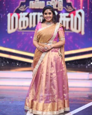 Sruthi Shanmuga Priya Instagram - Current status : Grateful, growing and glowing ✨

Costume courtesy : @vika.label 
Accessories : @gold_copy1486 
Pc : @s.a_arun_