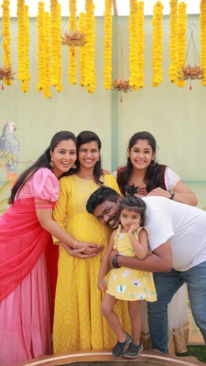 Sruthi Shanmuga Priya Instagram - My Tribe - Surround yourself with people who believe in your dreams, encourage your ideas, support your ambitions, and bring out the best in you.