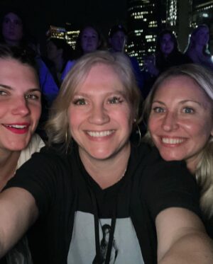 Stacey Tookey Instagram - What a full circle moment seeing the beautiful @tatemcrae in concert last night. I’ve watched you grow up from a talented 8 year old dancer to the superstar you are, and still with all of your success you are still humble, sweet and generous. You were so incredible with Harper … making her feel so special …as she stared at you with her eyes wide open. This was Harper’s first concert experience and as I watched her watching you last night my heart melted knowing there is not a better young lady to idolize. PROUD  doesn’t even explain it… I’m in awe of you 🩷 @krisgorski327 @a.marchisello