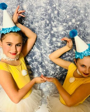 Stacey Tookey Instagram - All the festive things… Nutcracker performance, Winter Arts Evening at school & Musical theatre showing of Harper’s scene from Wicked and song & dance from Newsies!! A busy but beautiful season..Happy Holidays everyone 🎄