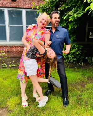 Stacey Tookey Instagram - With a fractured toe poor Harps had to sit out her ballet recital. What a good sport and good friend she was sporting all her friends ❤️