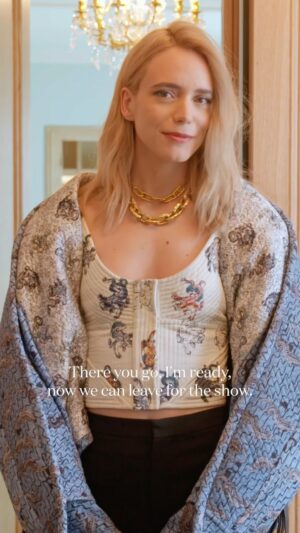 Stacy Martin Instagram - Step behind the scenes with the Franco-British actress @_StacyMartin, as she prepares for the @LouisVuitton Spring/Summer 2024 show. She talks about the powerful roles in her career, « women pushed to extremes, » and her techniques for overcoming stage fright and pushing herself to become the best version of herself.

Entrez dans les coulisses de la préparation de l’actrice franco-britannique #StacyMartin lors de sa préparation pour le show Louis Vuitton printemps-été 2024. Elle s’est confiée sur les rôles puissants de sa carrière « des femmes poussées aux extrêmes », et comment pallier au trac et repousser ses limites.

Director @vonderpraz 
Journalist @louisedesligneris 
Head of Production @amaurydlcb 
Editor @jeanouls 
Post-Producer @_agatherm
Fashion, Social & Video Editor At-Large @hugocmpn
Social Media Manager @clemablement
Casting Video Manager @adele_ligerot 
Casting Video Coordinator @sarahtauxe

#geatreadywith #pfw #voguefrance