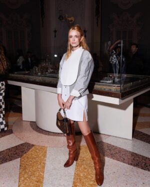 Stacy Martin Instagram - No one does it quite like @nicolasghesquiere @louisvuitton 🧡 #lvcruise