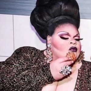 Stacy Layne Matthews Instagram - Remember when @itsshangela told me to "eat that chicken you b****"? Well I did HENNY!!¡!