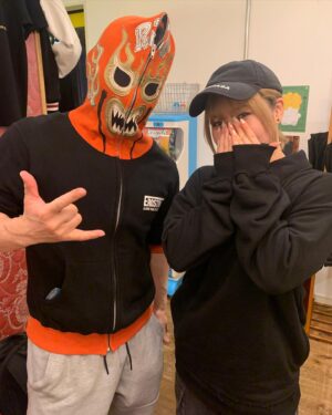 Starlight Kid Instagram - 虎と黒虎🐯🖤

台湾行く前に食べに行った台湾カステラ🇹🇼
ふわふわ〜！！

あとやっぱりここの魯肉飯が大好き🥹
もちろん今回も一緒に行った方はこの方です笑(2枚目)

#SLK
#スターライトキッド
#スターダム
#STARDOM
#OEDotai
#大江戸隊
#女子プロレス
#押競満寿