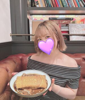 Starlight Kid Instagram - 定期的にやってくるオムライス投稿🍅🍳🍚

ずっと食べてみたかった新宿伊勢丹の中にある
BISTRO CAFE LADIES & GENTLEMEN！

土曜日に行ったから30~40分くらい待った💦

今まで食べたスフレオムライスの中で1番美味しかった😋

#BISTROCAFELADIES&GENTLEMEN
#ビストロカフェレディースアンドジェントルメン 
#スフレオムライス
#オムライス
#SLK
#スターライトキッド
#スターダム
#STARDOM
#女子プロレス