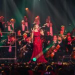 Stefania Liberakakis Instagram - @symphonicchristmas Wat was je geweldig En wat hebben we genoten😍 een van de mooiste optredens die ik ooit heb mogen meemaken. En het leukste is dat morgen hij op @npozapp te zien is om 16:45!!! Ik zeg pak morgen je popcorn of oliebollen erbij en geniet van een prachtige, gezellige en tofste show ever😍 @symphonicchristmas @jesseknobbe @the_paulbenjamin @lieveheuvelmansstyling @addyvandenkrommenacker