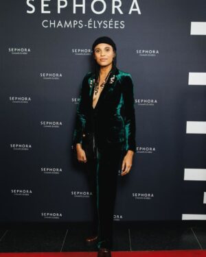 Stéfi Celma Instagram - @niceworkparis X @sephorafrance 
@ralphlauren 
@tods 
@karolynel 
@geoffreyjoseph 

Make up @claveriebenoit