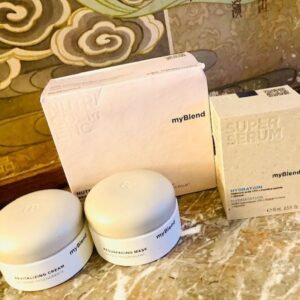 Stéfi Celma Instagram - 2022 a été pour moi une année riche en projets et en émotions. J'ai aimé être ambassadrice de la marque @myBlend, qui se base sur une gamme de produits très complète associant les nutriments, les produits derma et les produits technologiques comme leur fameux masque LED. 
Cette gamme permet d'associer tous les aspects de la beauté pour créer une nouvelle version du bien-être.

#PowerofSynergies #myBlend