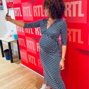 Stéfi Celma Instagram - 2022 a été pour moi une année riche en projets et en émotions. J'ai aimé être ambassadrice de la marque @myBlend, qui se base sur une gamme de produits très complète associant les nutriments, les produits derma et les produits technologiques comme leur fameux masque LED. 
Cette gamme permet d'associer tous les aspects de la beauté pour créer une nouvelle version du bien-être.

#PowerofSynergies #myBlend