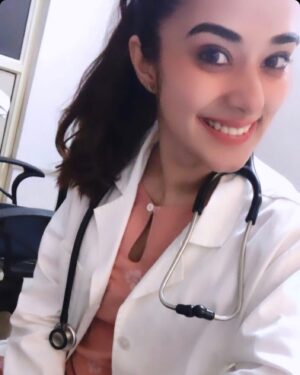 Stefy Patel Instagram - Dr.Stefy reporting🤗
.
.
Stay safe everyone♥️