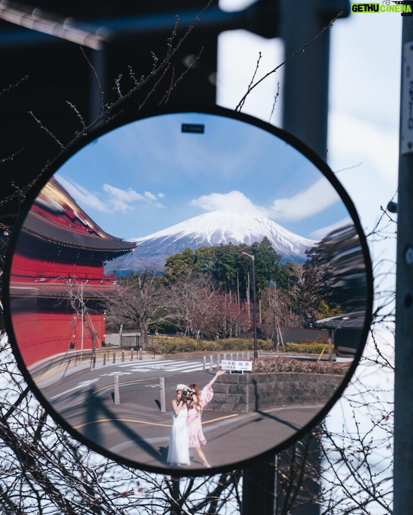 Stella Lee Instagram - Fujinomiya Photo Dump 🗻🇯🇵🌸 Which pic you like most? How to visit Fujinomiya area = ✅ Take shinkansen from Tokyo to Shin Fuji station. Only 1 hour and costs around 5000 yen one way ✅ Rent a car or take local bus or take taxi to explore ✅ Stay at @ogawaso_official Ryokan for authentic local experience and onsen with Mount Fuji view ✅ Visit local areas such as @makainofarm_official , Fujisan Hongu Sengen Taisha, and @mt.fuji_ecotour ✅ Check weather constantly. If it is cloudy, mount fuji might be covered by cloud. Higher chance to see it when it’s winter and sunny day! If you’re tired with the crowded Kawaguchiko, head to this city instead 👀 Thank you @yurisu13 for showing me your city ☺️💖 SAVE and SHARE this tips for future travel ✈️