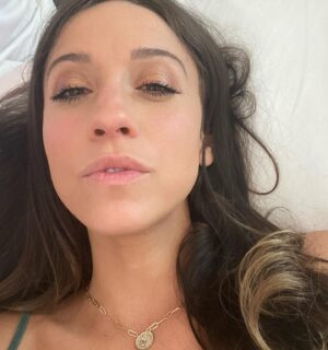 Stella Maeve Instagram - 