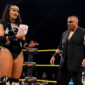 Stephanie De Lander Instagram - I haven’t been given a love letter since high school. @pcoisnothuman is a freakkkk!!! @tnawrestling @beezzzzy