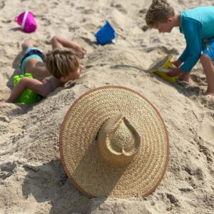 Stephanie March Instagram - That's me under the hat. And my captors. Frolicking.