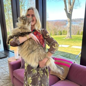Stephanie March Instagram - Here bunny bunny.... #HappyEaster