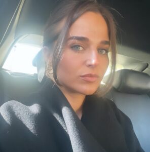 Stephanie Nur Most Liked Photos and Posts