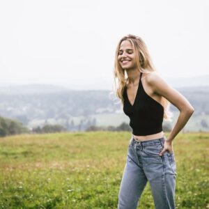 Stephanie Nur Instagram - 📸 @dawolf