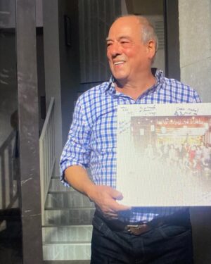 Stéphanie Pareja Instagram - Je suis remplie de peine ce soir je comprends pas …comme de nombreux camarades et fans je pense fort à toi et tes proches . Merci pour nos discussions, nos partages nos rires…
Repose en paix mon cher et tendre Michel . 🙏💔🕊️