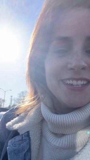 Stephanie Szostak Instagram - Let’s have lunch in NYC!
You, two of your friends and me all while supporting Mental Health and @giveanhour. Thank you for your support! 🍎🗽🙏(Link in bio)

NO PURCHASE NECESSARY. PURCHASES DO NOT INCREASE ODDS OF WINNING. Odds are 1:399. VOID WHERE PROHIBITED. Open to legal U.S. & D.C. residents, age 18 . Approx. prize value: $2,800. Limit 5 entries/person regardless of method of entry. 400 total entries available first come, first served. For Rules, see Classy donation page. Sponsor: Give an Hour, PO Box 1532, Clarksburg, MD 20871. Ends 5/12/24.