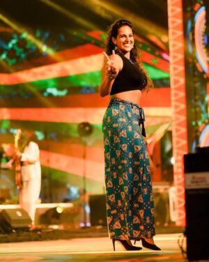 Stephanie Siriwardhana Instagram - Thank you Thissamaharama 🙏🏽♥️🥰
.
#aura #lanka #music #festival #srilanka #love #peace #hope #reggae