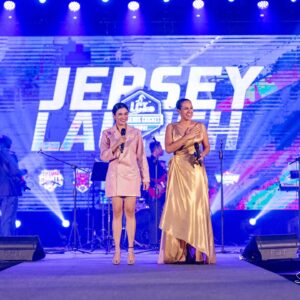 Stephanie Siriwardhana Instagram - Had the BEST time Hosting & Singing at the Legends Cricket Trophy Gala Dinner Night! 🥰♥️

Can't wait for the tournament to kick off on the 8th! 🏏 🥳 Stay Tuned!! 🤩
.
#cricket #cricketlovers #legendscrickettrophy #cricketsrilanka #srilanka #srilankacricket #cricketindia #indiacricket #games #honour #gentlemen #legends #legend #excited #staytuned #sport