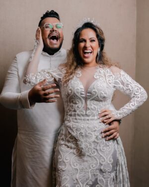 Stephanie Siriwardhana Instagram - See how @stephaniesiriwardhana abuses me! 
We are also going to start a project together 🩵 
Dressed in @lovisarongs @lovigrooms 
📸 @hasaranga__