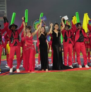 Stephanie Siriwardhana Instagram - Loved hosting the Grand Opening of the Legends Cricket Trophy Season 2! Women power on stage 💪🏾🥰🎤🏏🤩 💃
.
💍- Aquamarine & Diamond Set by @puregoldbytiesh 
👗- @michael_wijesuriya_ 

#cricket #cricketlovers #lct #legends #trophy #love #srilanka #tiesh #puregoldbytiesh