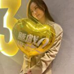 Stephy Tang Lai-Yan Instagram - 在各大戲院的一天 🎬 #ootd #yesterday #tableforsix2 #飯戲攻心2 #謝票 #謝謝 #謝謝大家入場支持 #仲有邊間戲院我未去過 #仲有邊間戲院我未影過