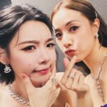 Stephy Tang Lai-Yan Instagram - 還有一些BTS ✨ Po埋就差唔多喇🤓 #圖一二等出場中 #圖三廣告時間 #阿細佬影左好多張無一張得呢張叫好d #Kim同我好襯 #黑白黑白配 #恭喜yoyo #我地新戲有一段親密關係♥️ #感謝我的神級團隊