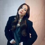 Stephy Tang Lai-Yan Instagram - 我們都是平等的 今天最平等⚖️ 人人生日 人人快樂♥️ #大年初七 #人日快樂 #平等平等 #miumiuSS2024 #qystyling @miumiu