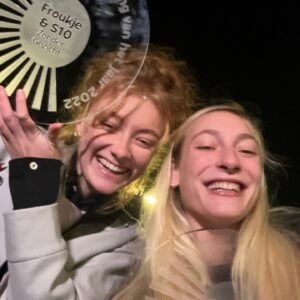 Stien den Hollander Instagram - met een lach en een traan ( en een drankie!! ) 💓❣️💖💐❤️‍🔥