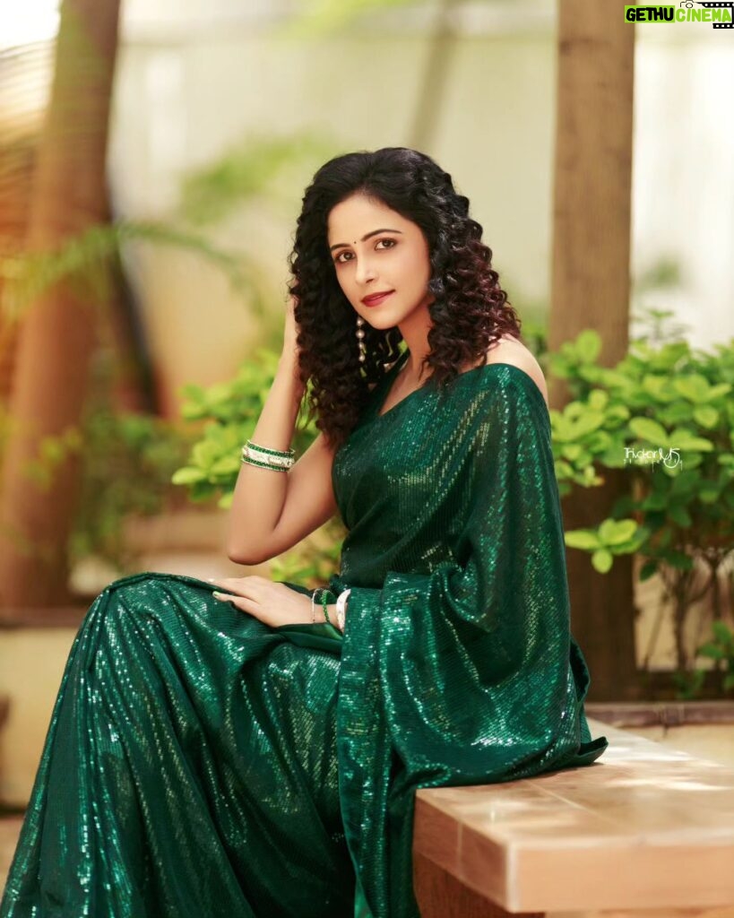 Subiksha Instagram - Dazzling @subikshaoffl for #chandramukhi2 promotions! 💚 . #chandramukhi2 from September.15th! @lycaproductions . Saree @hafsaaddotcom  Photography & retouch  @thivakar.photo