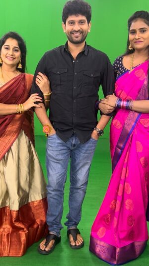 Sudeepa Pinky Instagram - At the end of the interview tried this hook step and shook our legs @pinky_sudeepaofficial @aham_balaaditya @arohi_rao 

#trendingsongs #trendingdance #brothersisterbond #bb6telugucontestants #rain #lighting #fun #anchor #actor #artistee