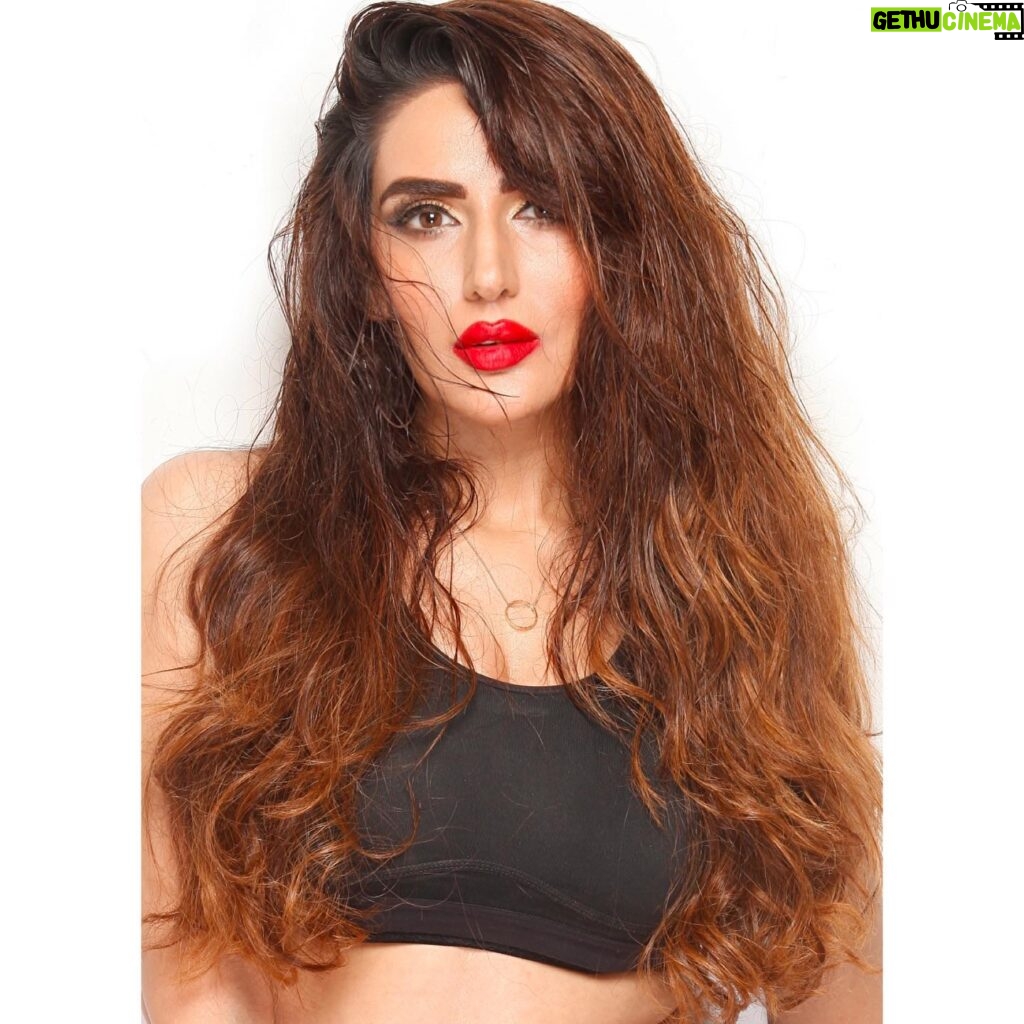 Sudeepa Singh Instagram - Bts with @nykaabeauty 💋💄