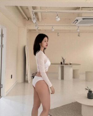 Suh Dong-joo Thumbnail - 12.3K Likes - Top Liked Instagram Posts and Photos