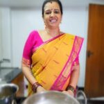 Sujatha Babu Ramesh Instagram - 😍😍😍 Healthy 😍😍 உளுத்தங்கஞ்சி #reelsinstagram #reels #instareels #reelsindia #shorts #youtube #youtuber #youtubechannel #youtubevideo #cooking #kitchen #healthyfood #easy
