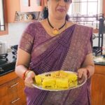 Sujatha Babu Ramesh Instagram – No maidha no egg.  RAVA CAKE 😍😍
#reels #reelsinstagram #instagram #instareels #reelsindia #shorts #youtube #youtubevideo #influencer #cake #eggless #baking #homemade #cooking #kitchen #saree #sareelove #easy #simple