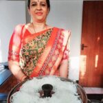 Sujatha Babu Ramesh Instagram - இடியாப்பம் இவ்ளோ சுலபமா?????? 😍😍😍 #reels #reelsinstagram #insta #instareels #shorts #youtube #shortsvideo #youtubechannel #breakfast #dinner #southindianfood #healthyfood #healthyrecipes #saree #cooking #kitchen