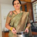 Sujatha Babu Ramesh Instagram – கோடை வெயிலுக்கு குளு குளு பானகம் 😍😍😍😍#reels #instareels #instagram #youtuber #shorts #influencer #trendingreels #shortsvideo #youtubechannel #cooking #summer #cool #healthy #drink #beatthesummer #holiday #summerdays #kids #simple #easy #budget #budgetfriendly #homemade #homemadefood #trending #viral #trendingvideos #saree #summercollection